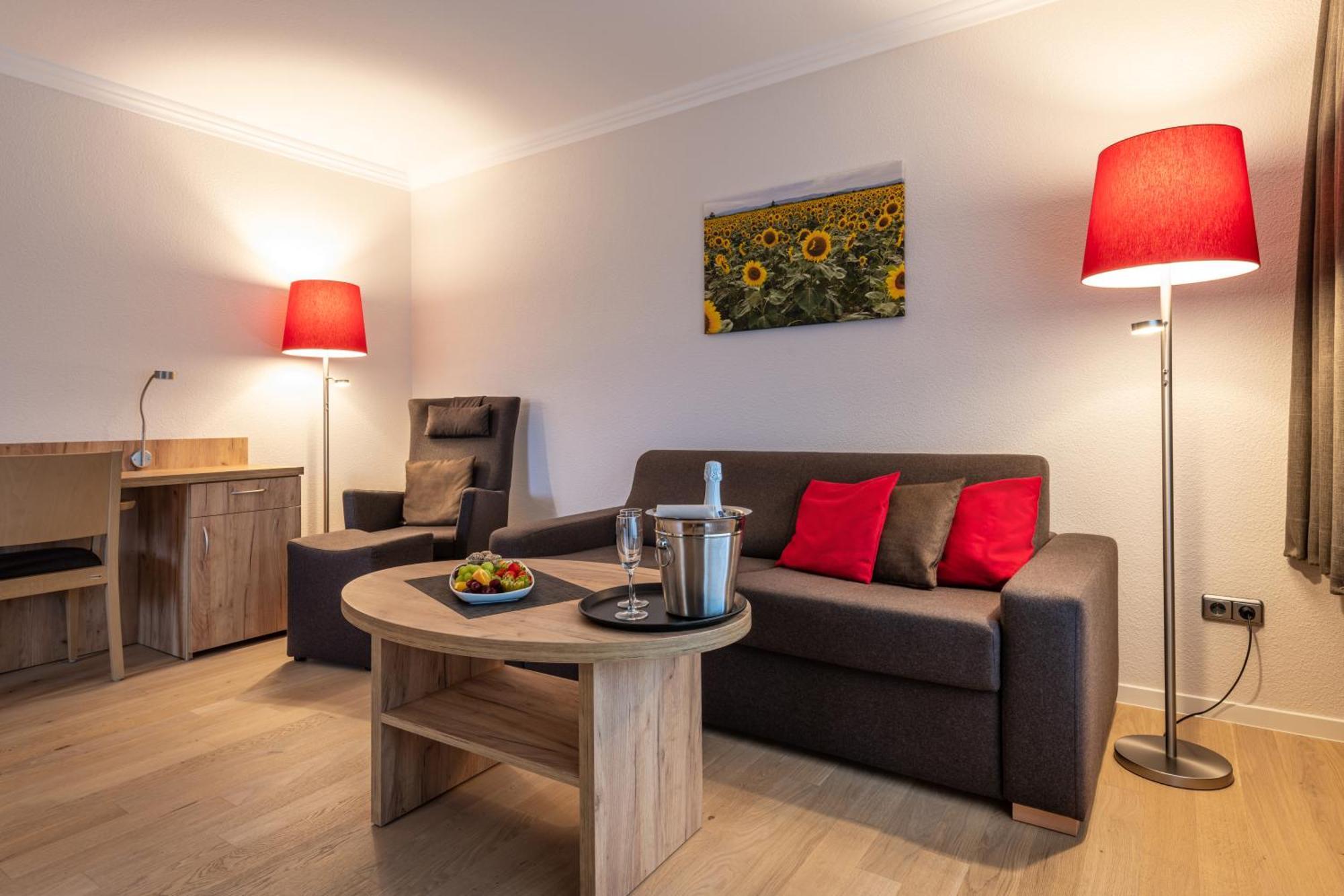 באד בוונסן Hotel Sonnenhuegel מראה חיצוני תמונה