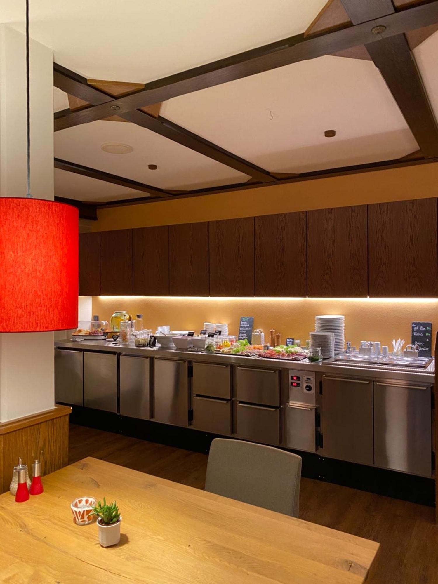 באד בוונסן Hotel Sonnenhuegel מראה חיצוני תמונה